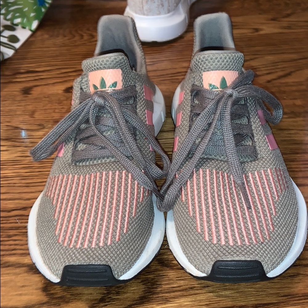 Women’s adidas swift run tennis shoes